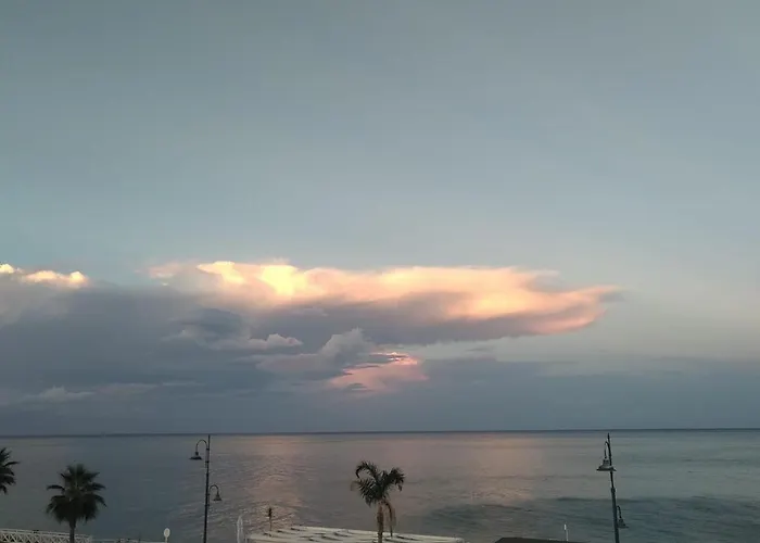 Calabria Mare Ionio - Palazzo Riitano A Guardavalle Marina - A Settimane - Da Sabato A Sabato